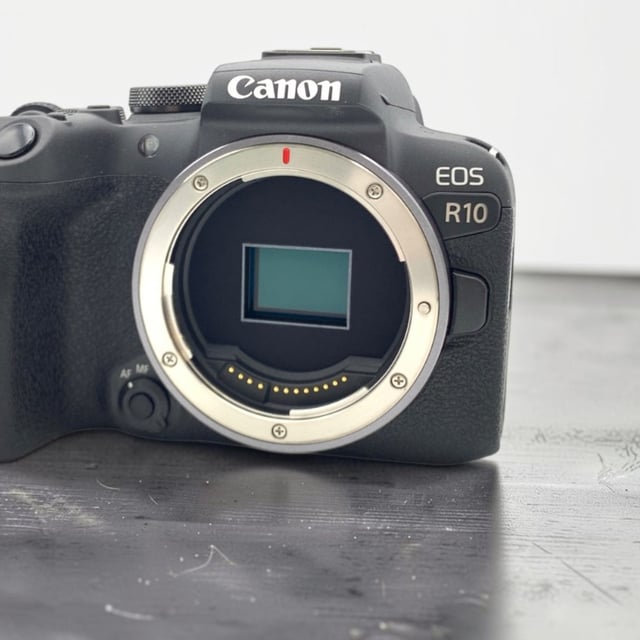 EOS R10 ボディ