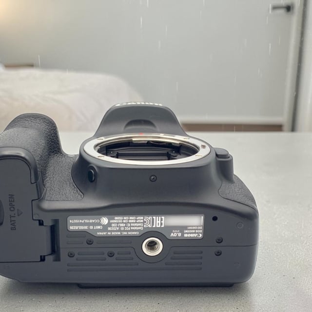 EOS 80D ボディ