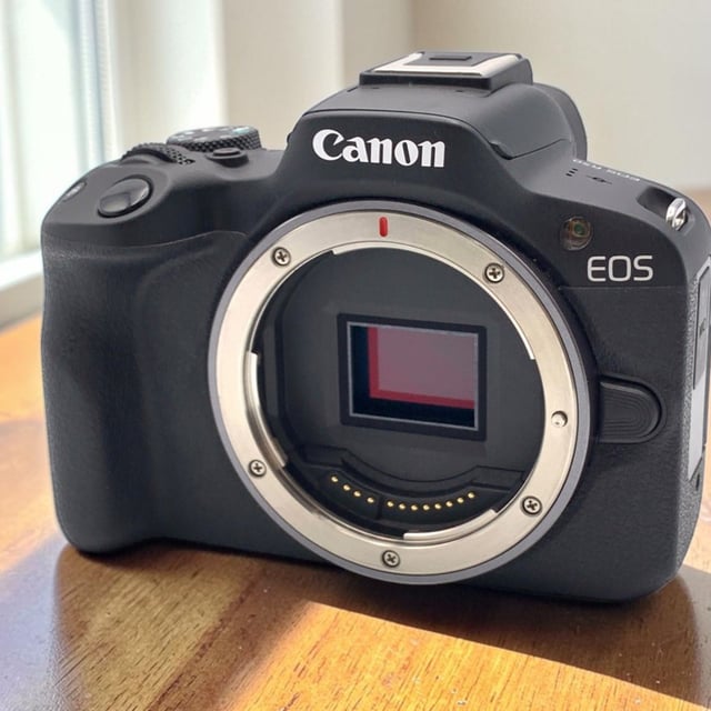 EOS R50 ボディ "ブラック"