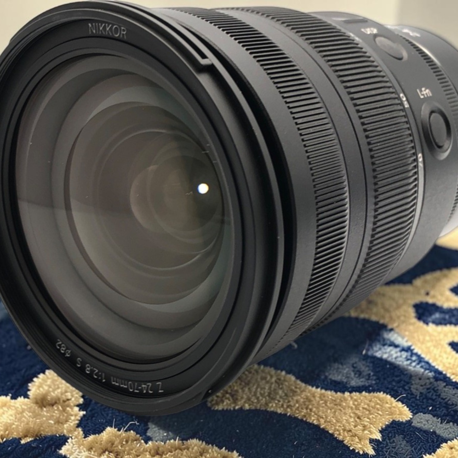 ニコン NIKKOR Z 24-70mm f/2.8 Sの中古 (美品)・¥194,470 売り切れ by