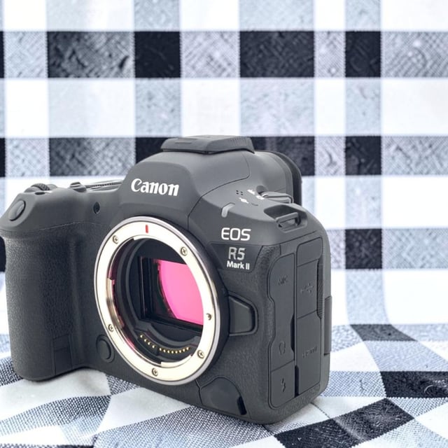 EOS R5 Mark II ボディ