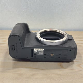 EOS R8 ボディ