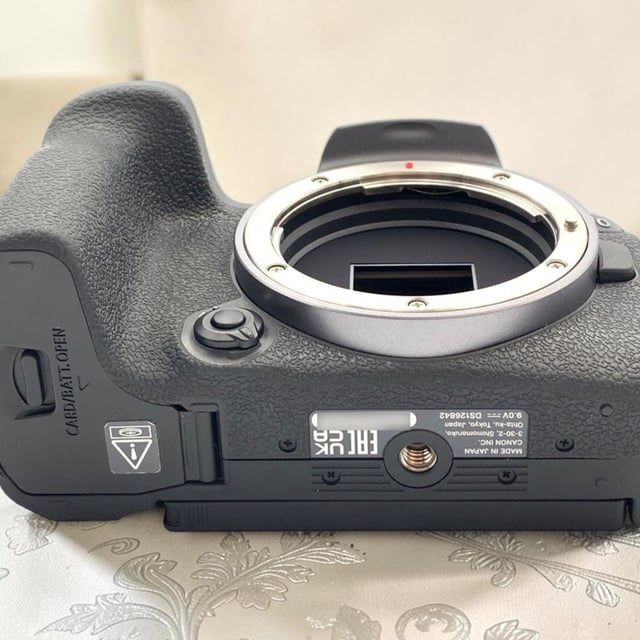 EOS R10 ボディ