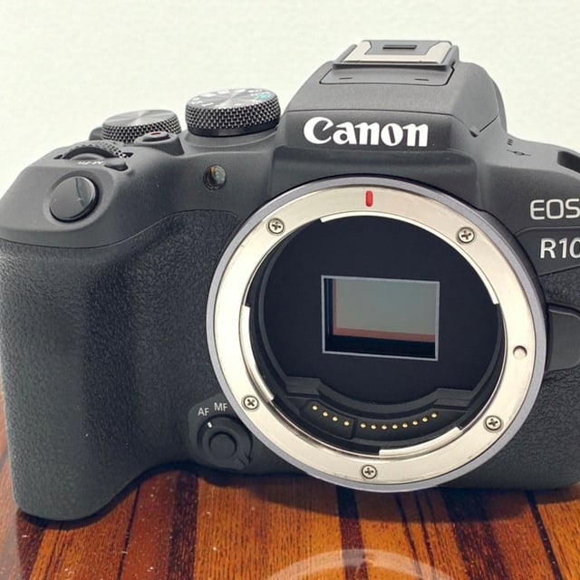 EOS R10 ボディ