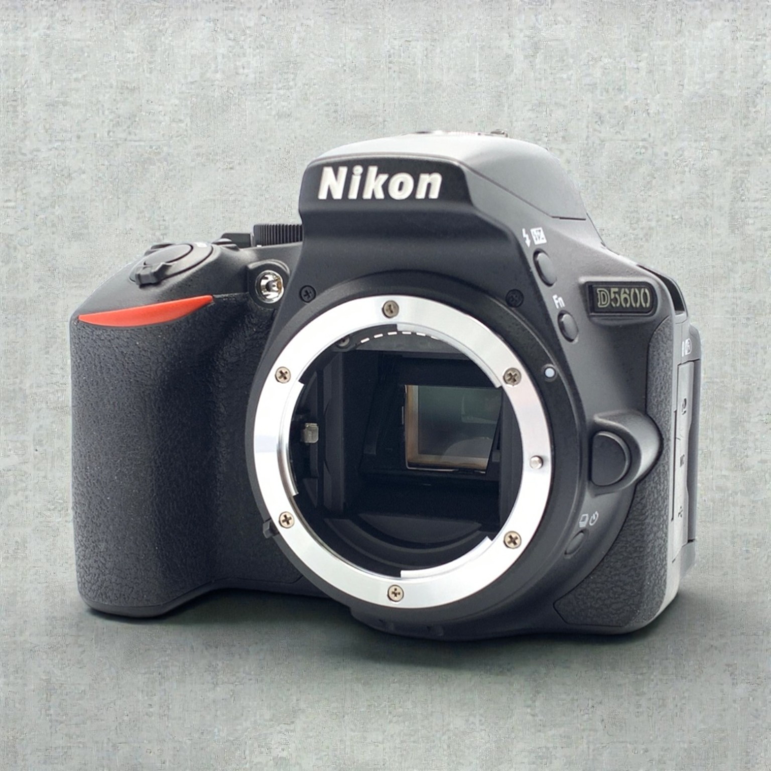 ニコン D5600 ボディの中古 (美品)・¥37,540 by ranome | みんなのカメラ