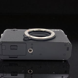 X-E4 ボディ "ブラック"