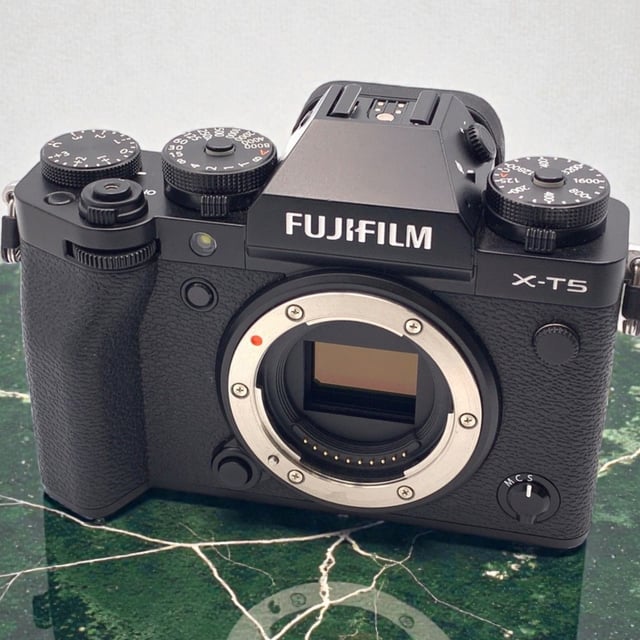 X-T5 ボディ "ブラック"