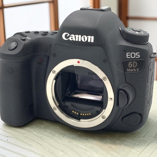 EOS 6D Mark II ボディ