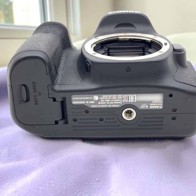 EOS 80D ボディ