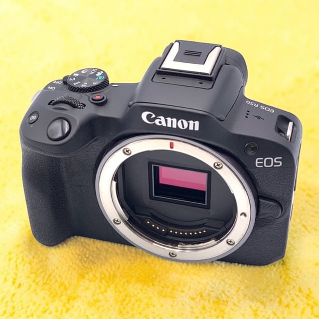 EOS R50 ボディ "ブラック"
