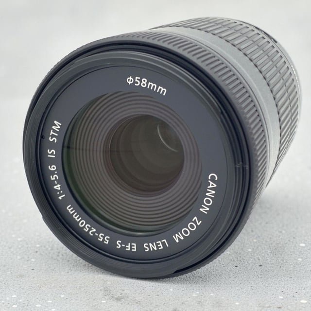 EF-S55-250mm F4-5.6 IS STM