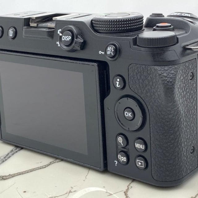 Z5II ボディ