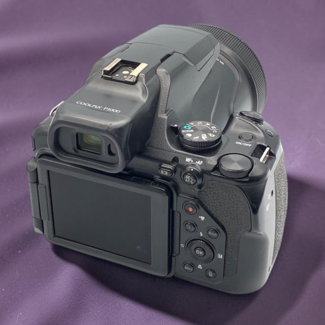 COOLPIX P1000