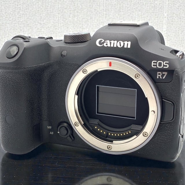 EOS R7 ボディ