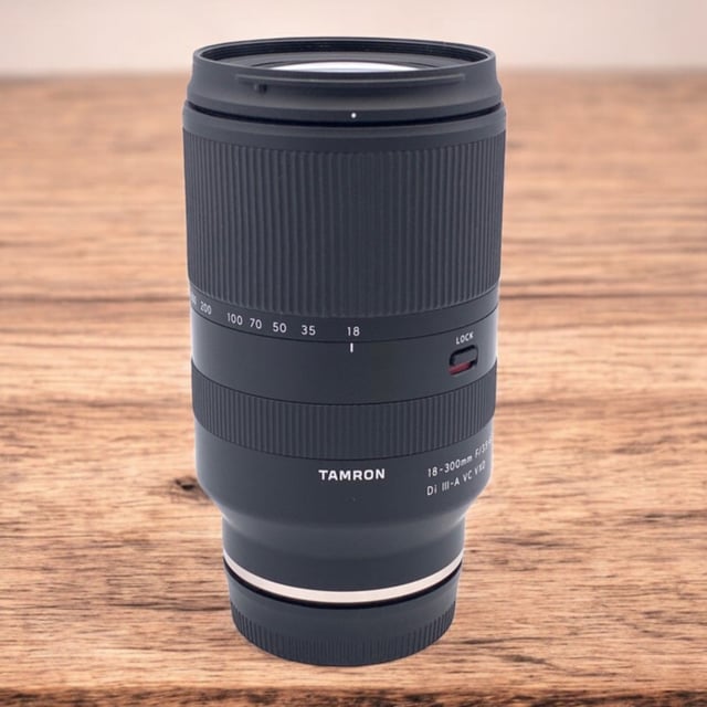 18-300mm F/3.5-6.3 Di III-A VC VXD