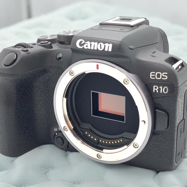 EOS R10 ボディ
