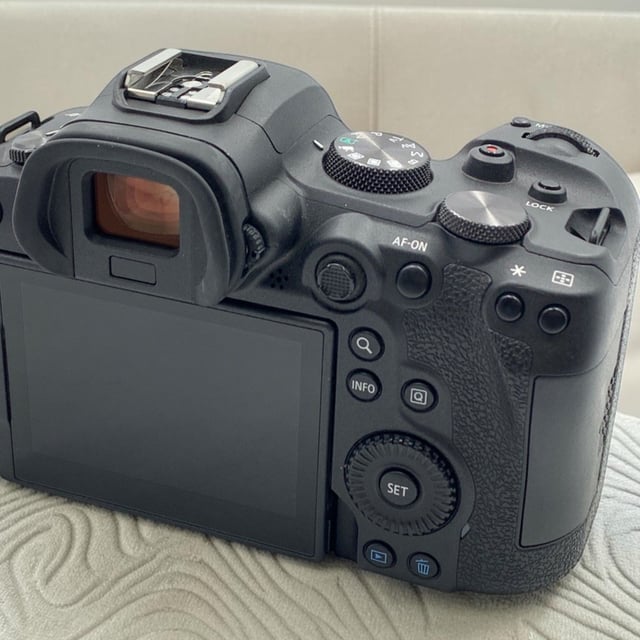 EOS R6 ボディ