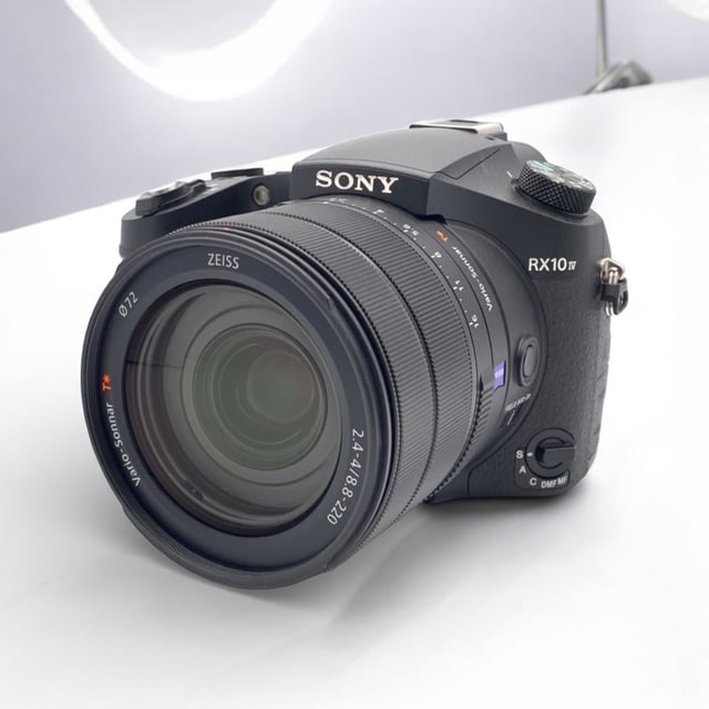 サイバーショット RX10 IV(DSC-RX10M4)