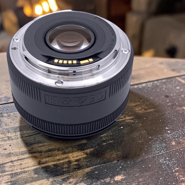 EF 50mm F1.8 STM
