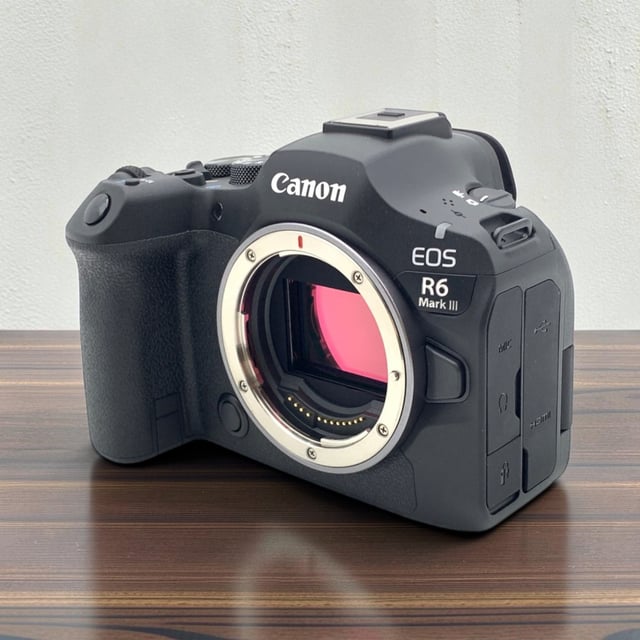 EOS R6 Mark III ボディ