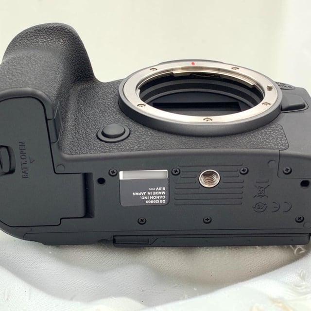 EOS R6 Mark II ボディ
