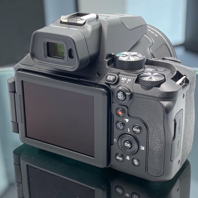 COOLPIX P950