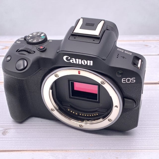 EOS R50 ボディ "ブラック"
