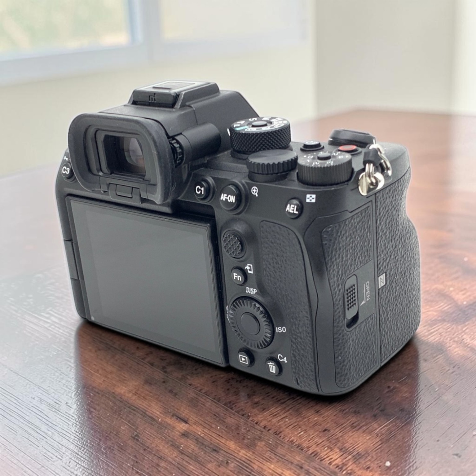 SONY α7S II ILCE-7SM2 ボディの新品/中古の在庫一覧 | みんなのカメラ