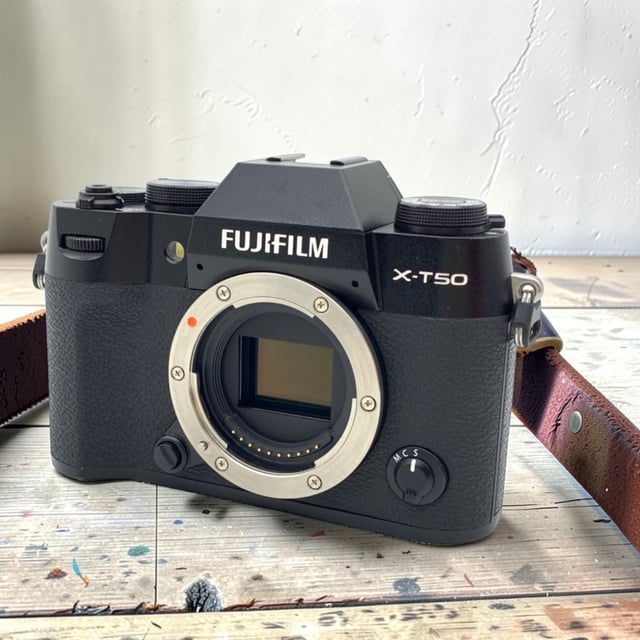 X-T50 ボディ 日英2言語設定モデル "ブラック"