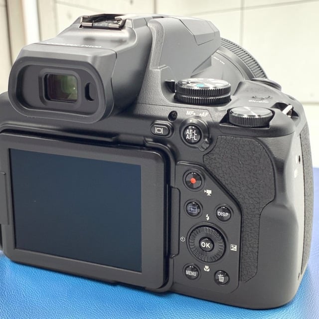 COOLPIX P1100