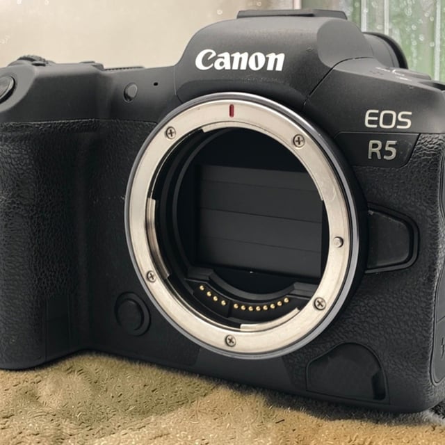 EOS R5 ボディ