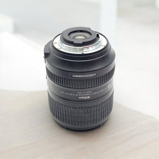 AF-S DX NIKKOR 18-300mm f/3.5-6.3G ED VR