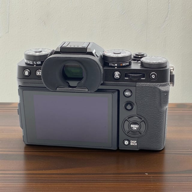 X-T5 ボディ 日英2言語設定モデル "ブラック"