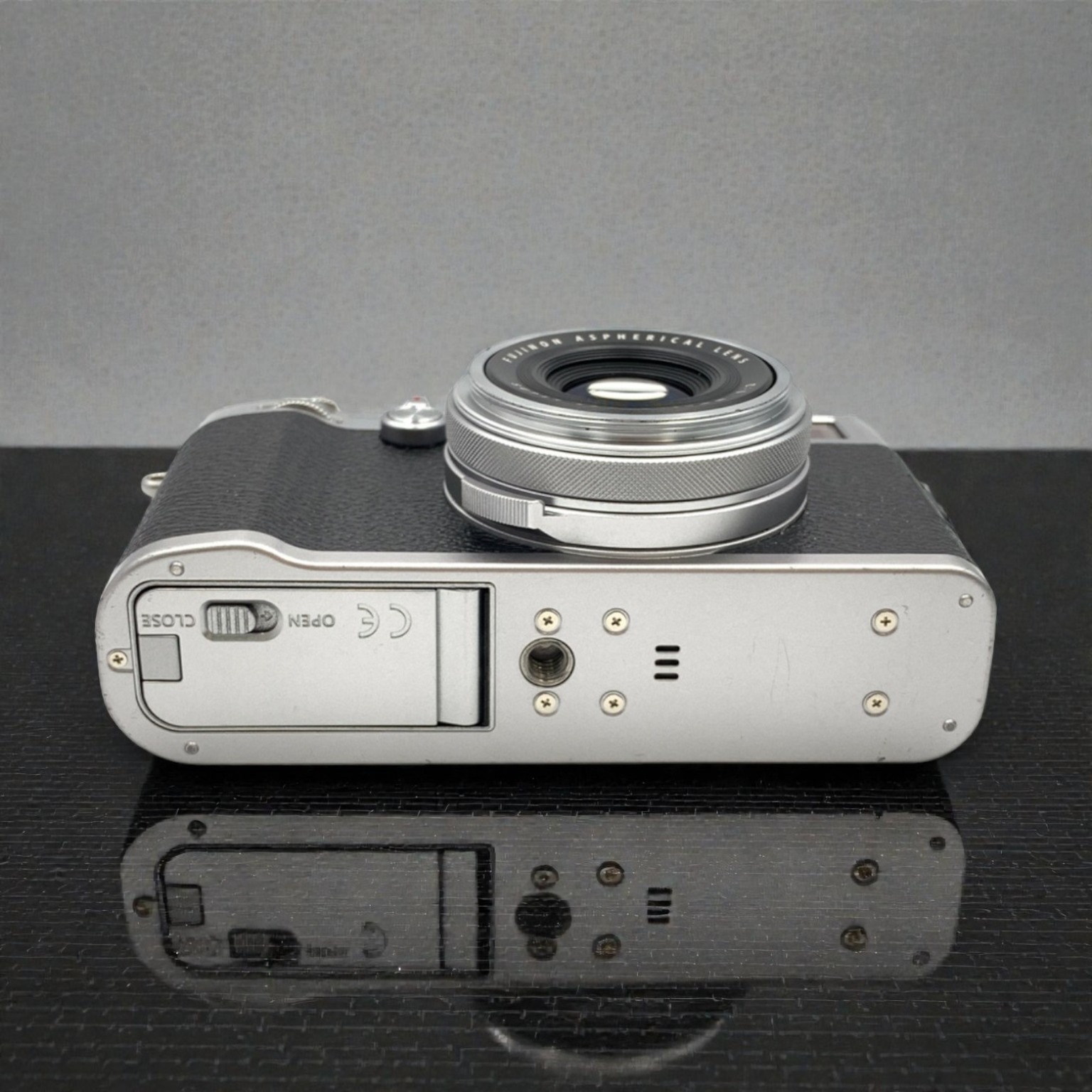 富士フイルム X100F 