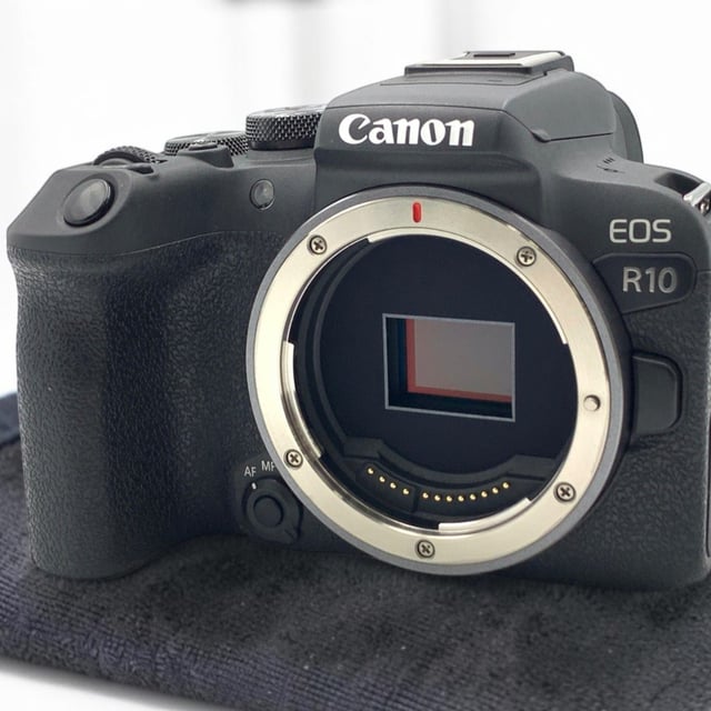 EOS R10 ボディ