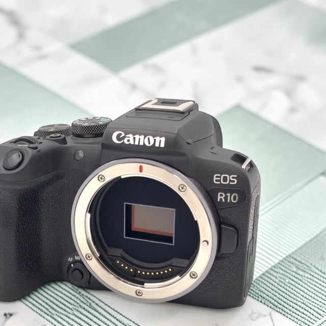 EOS R10 ボディ