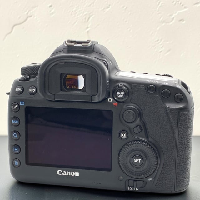EOS 5D Mark IV ボディ
