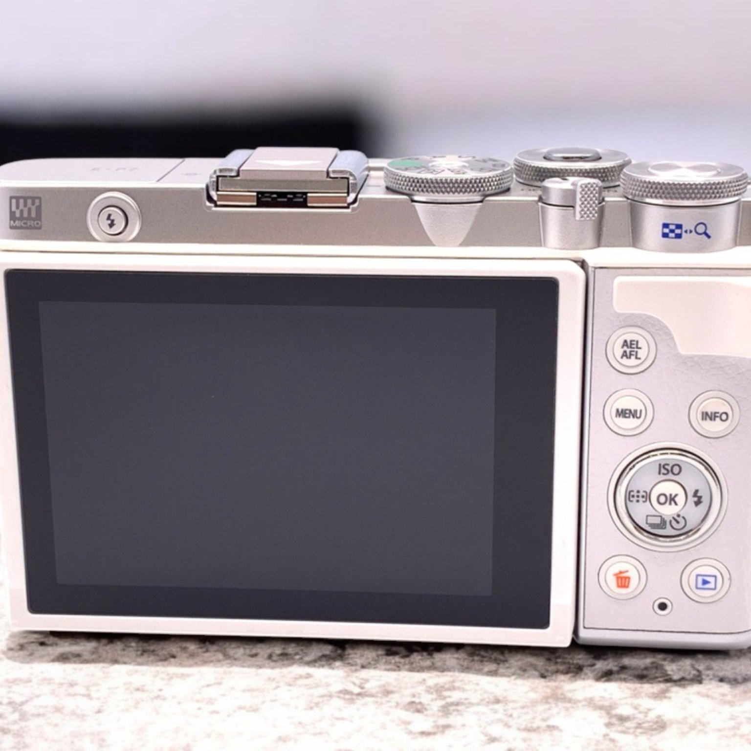 OLYMPUS PEN E-P7 ボディー ホワイト Amazon | OLYMPUS PEN E-P7 ボディー ホワイト | ミラーレス一眼 通販