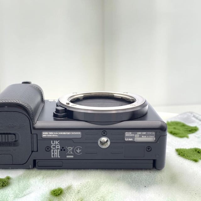 VLOGCAM ZV-E10 ボディ "ブラック"