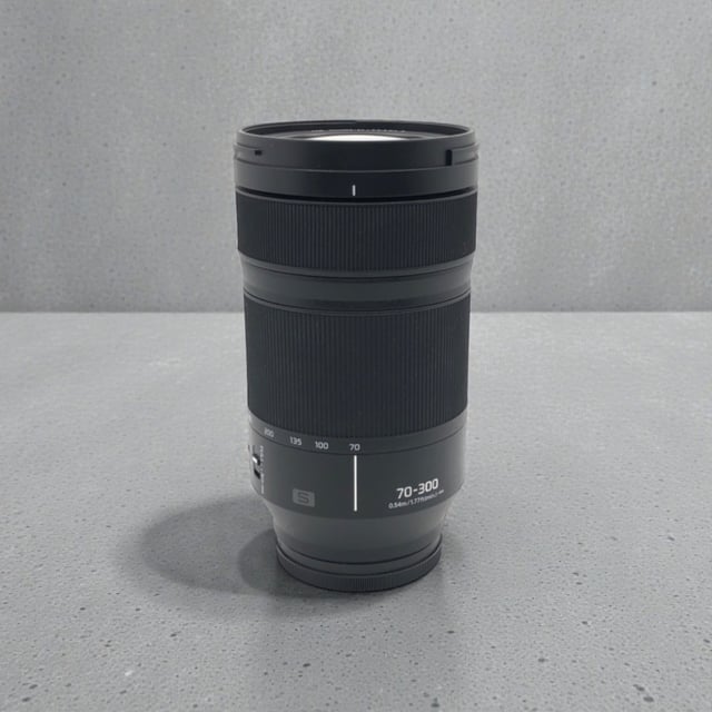 LUMIX S 70-300mm F4.5-5.6 MACRO O.I.S.