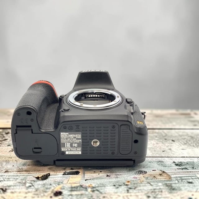 D750 ボディ