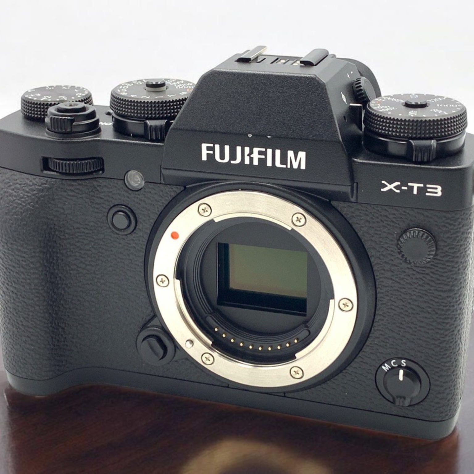 FUJIFILM フジフィルム X-T3 ボディ ブラック 富士フイルム FUJIFILM X-T3 ボディ ブラック 中古 C2120142398341