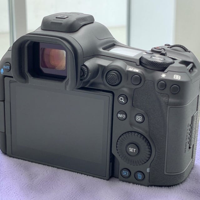 EOS R5 Mark II ボディ