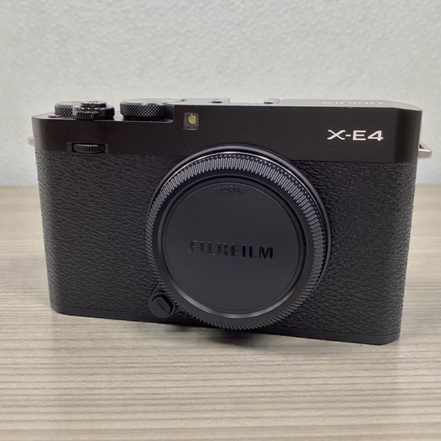 X-E4 ボディ