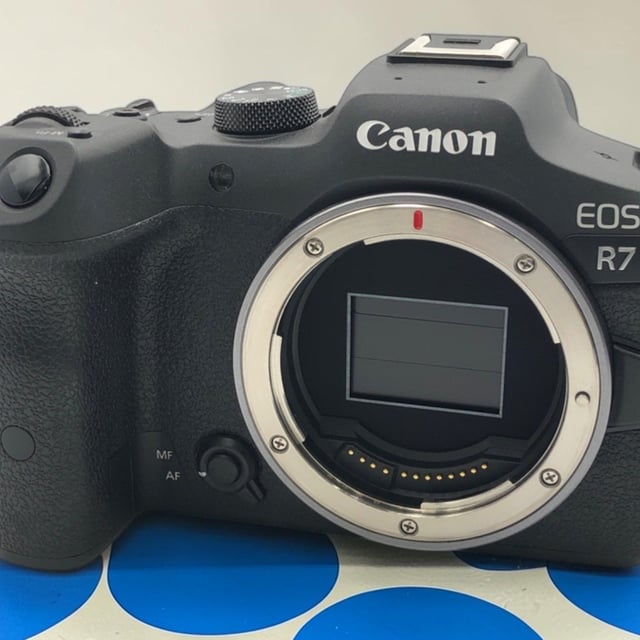 EOS R7 ボディ