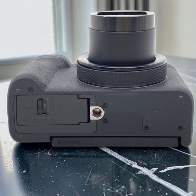 PowerShot V1