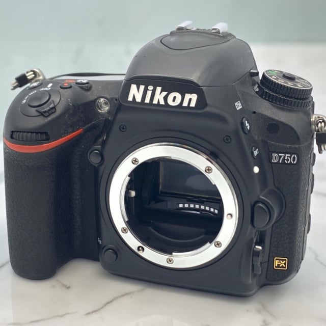 D750 ボディ