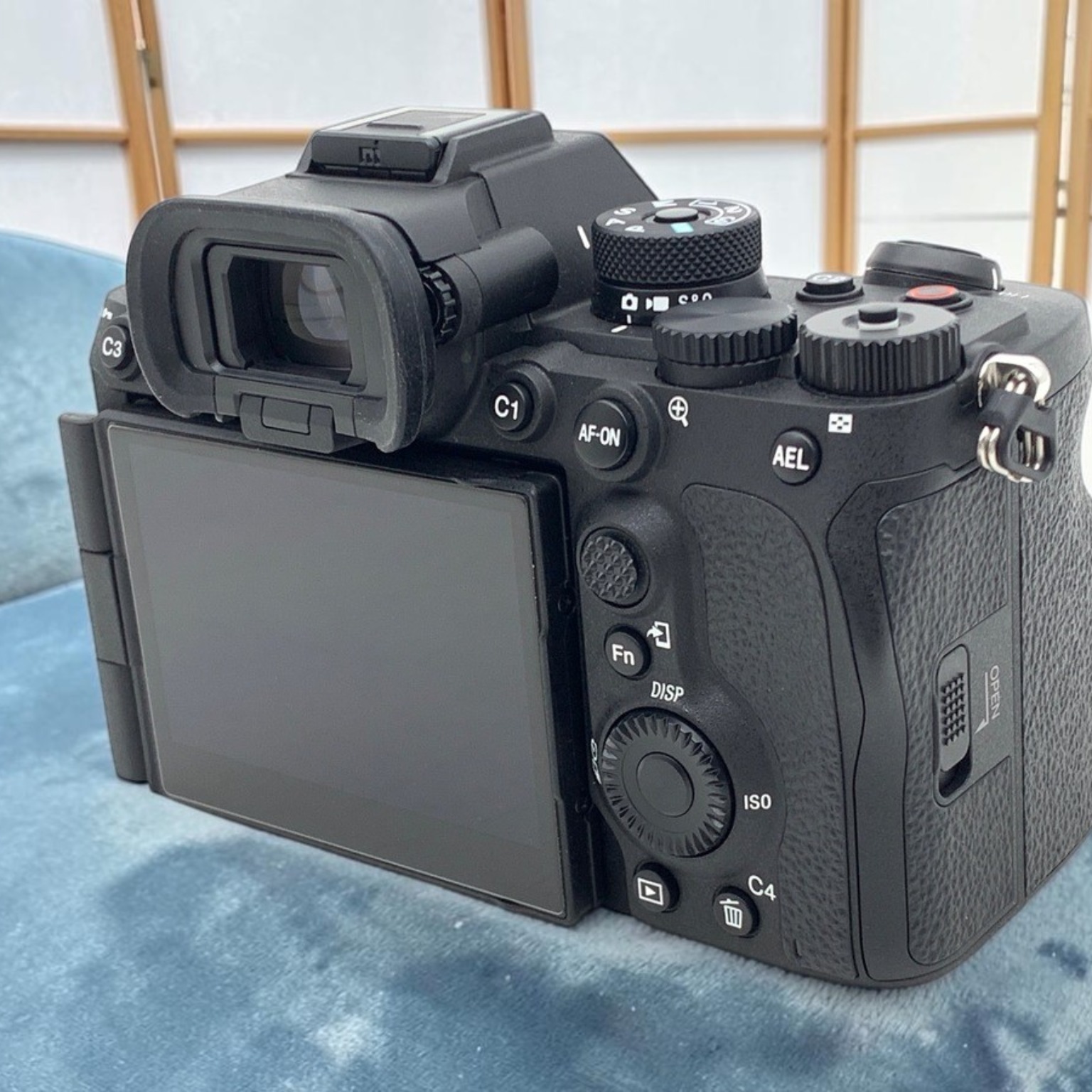 SONY α7R V ILCE-7RM5 ボディの新品/中古の在庫一覧 | みんなのカメラ
