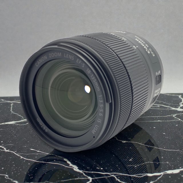 EF-S18-135mm F3.5-5.6 IS USM