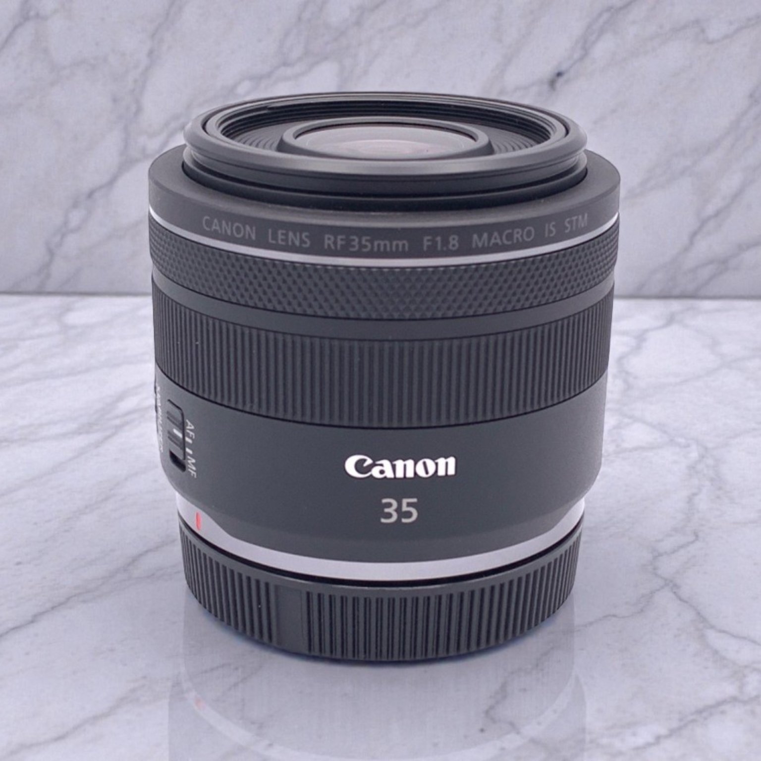 Canon RF 35mm F1.8 マクロ IS STMの新品/中古の在庫一覧 | みんなのカメラ
